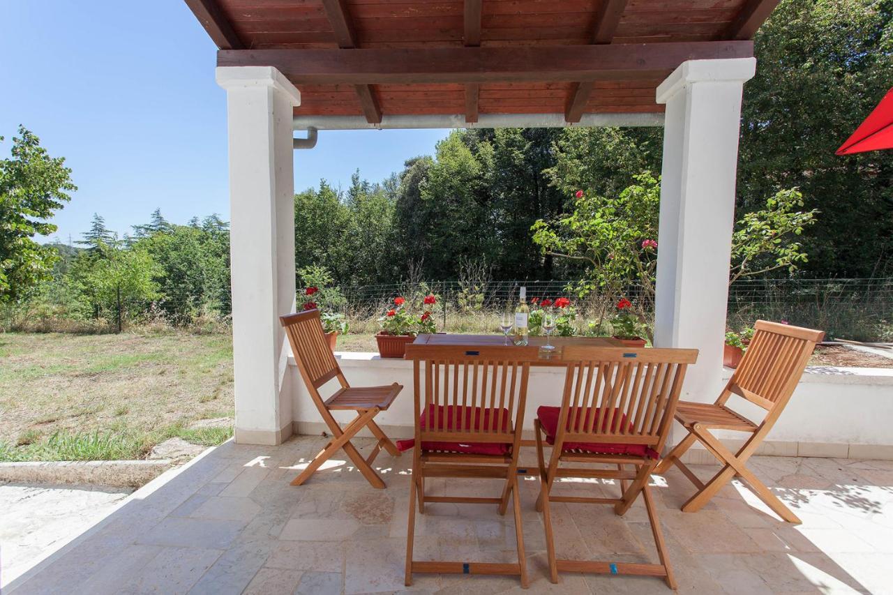 Appartamento Viridis Pola Esterno foto